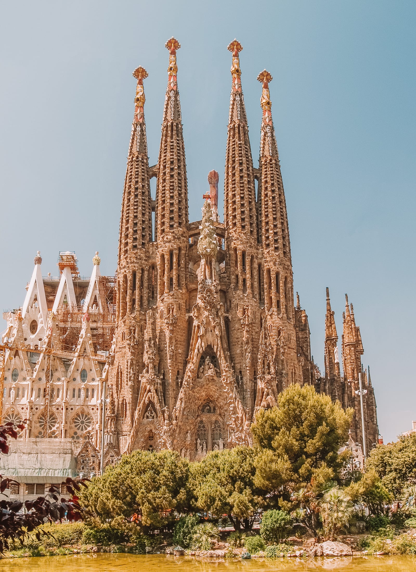 must see buildings