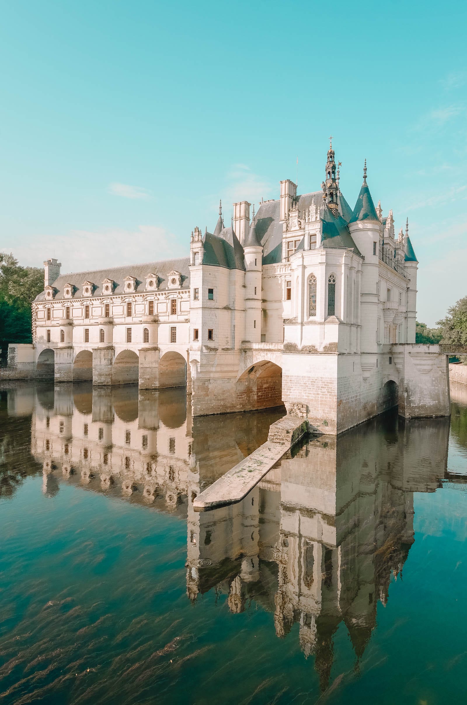 pretty castles europe