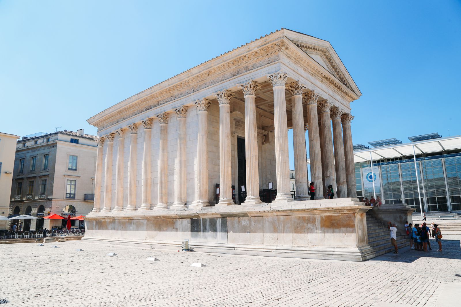 exploring roman city