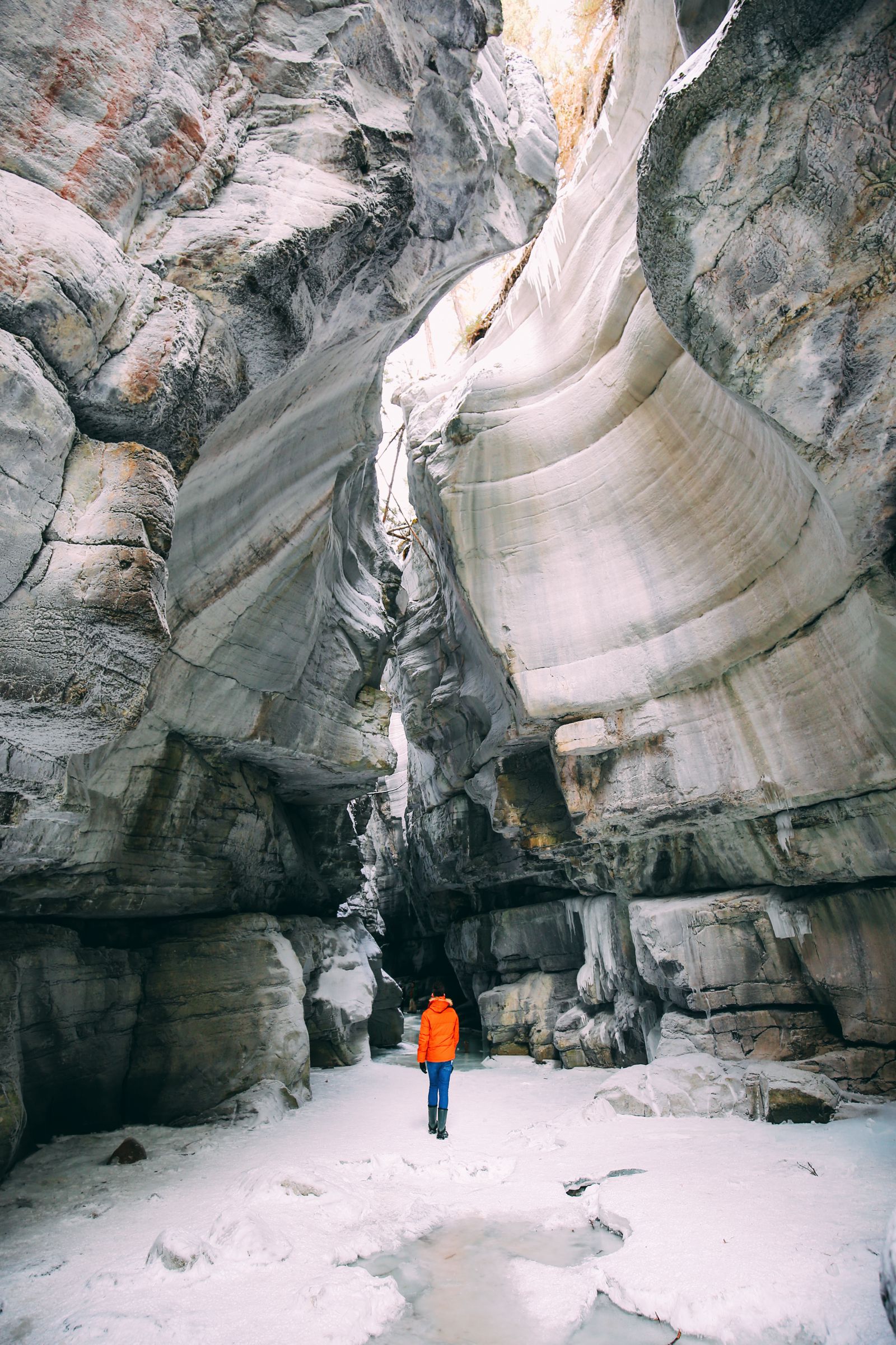 maligne canyon ice