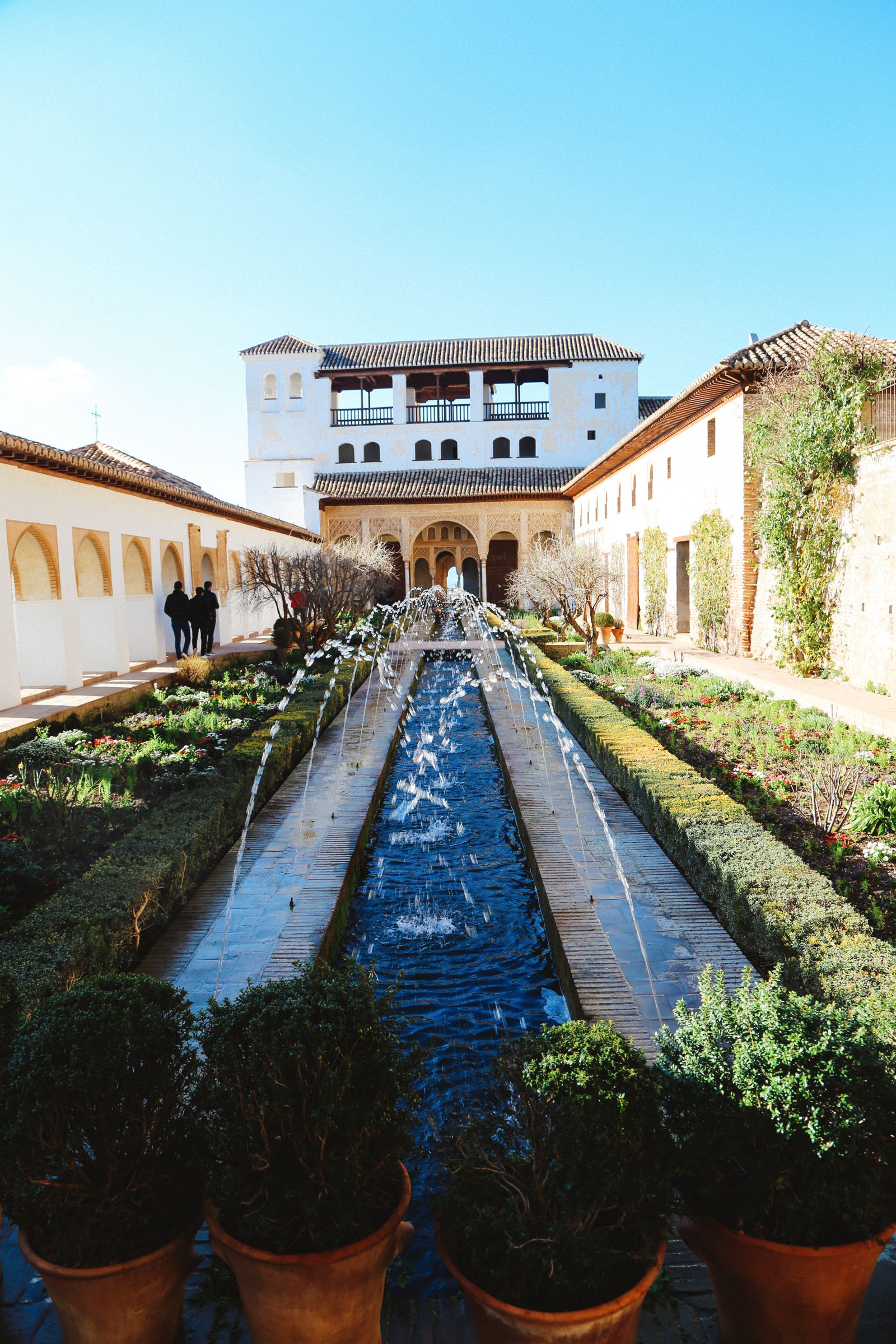 visiting generalife palace