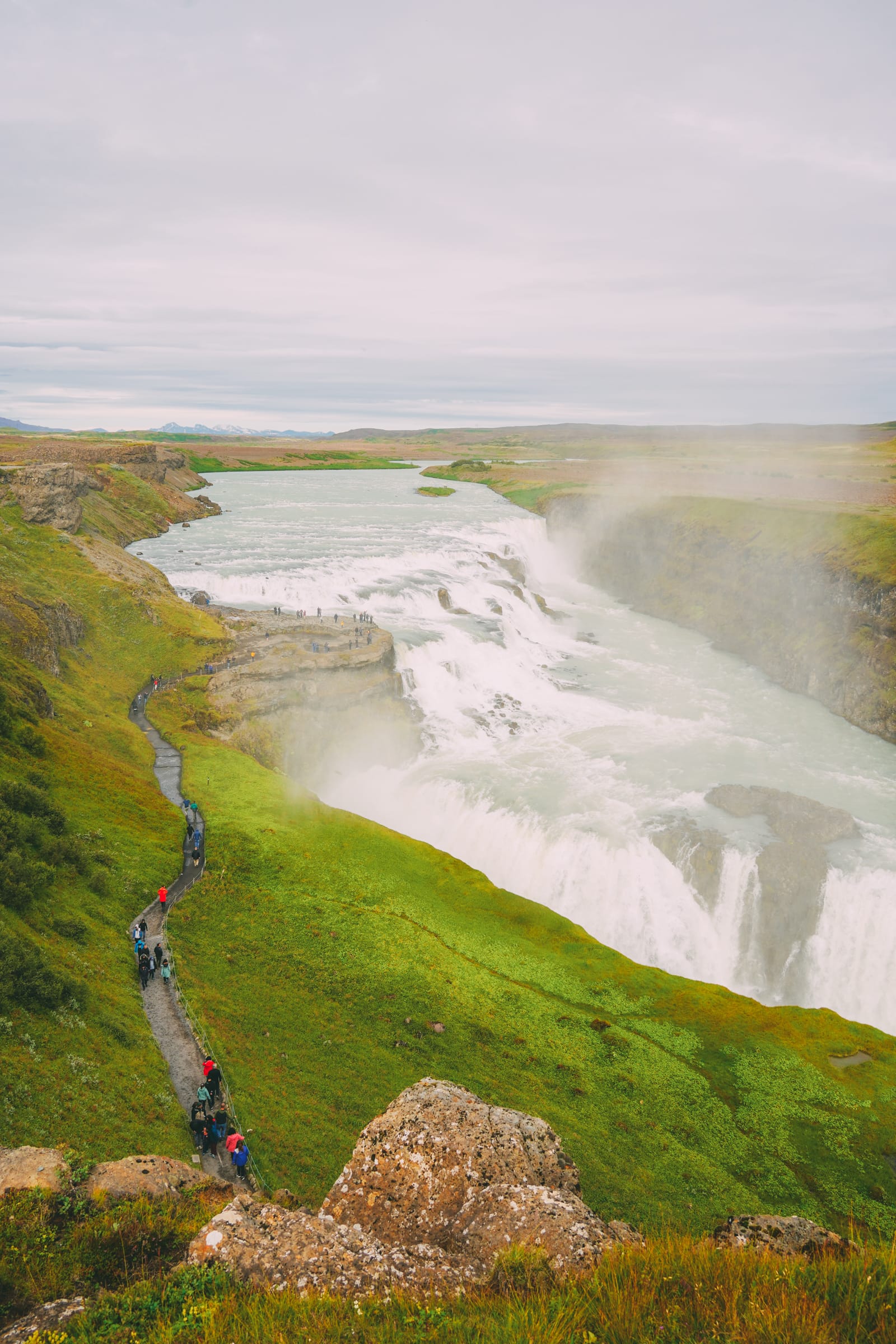 visiting geysir hot