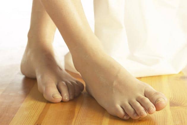 toes hurt