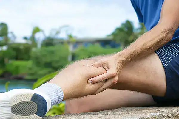 leg cramps driving