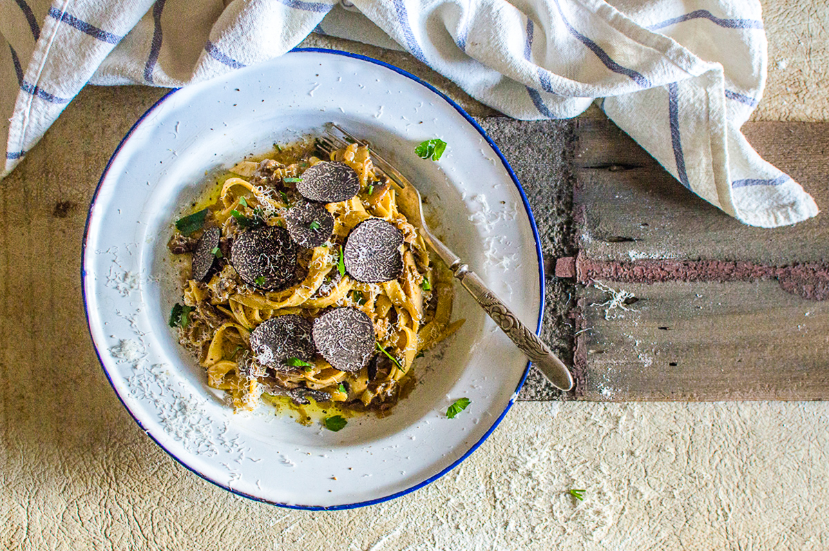 truffle hunting britain