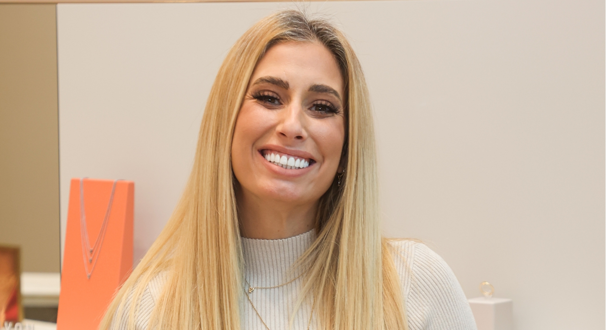 stacey solomons fans