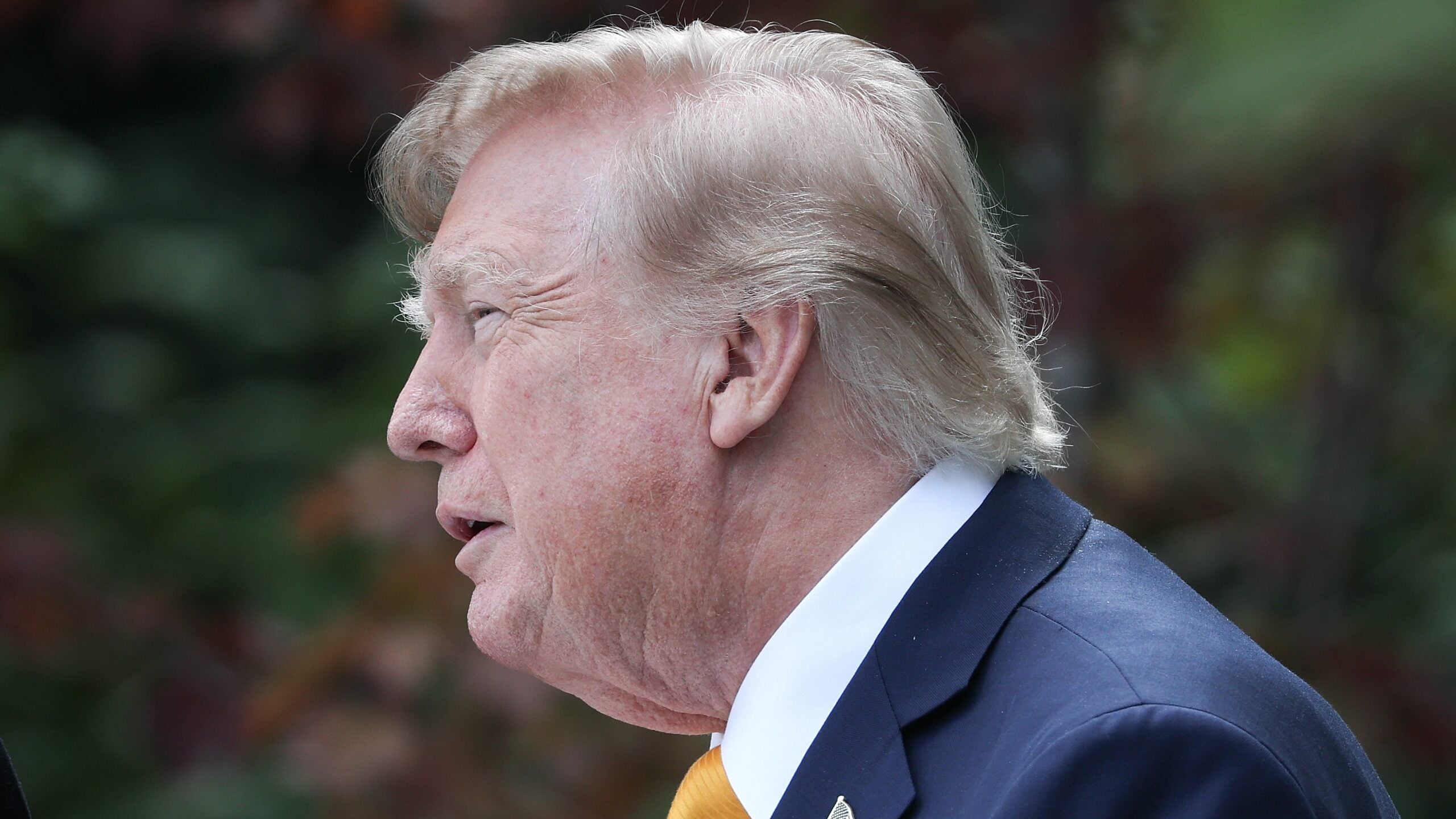 donald trump threatens