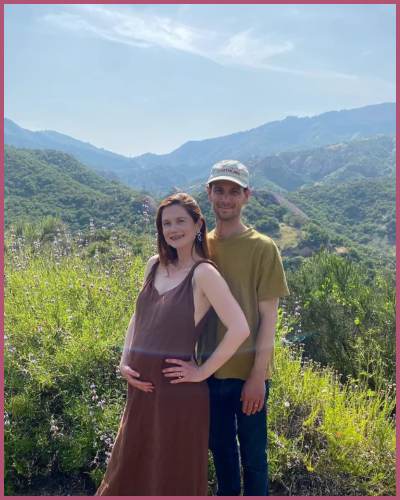 bonnie wright pregnant
