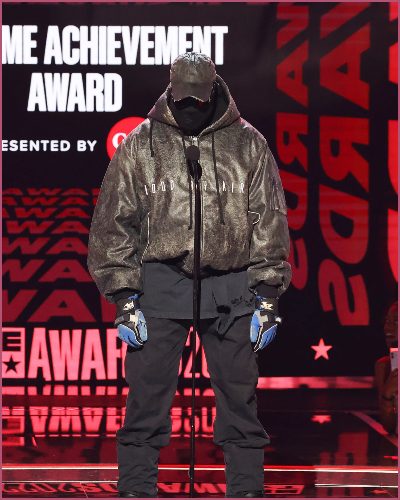 kanye west reveals