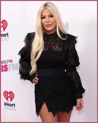 tori spelling appears
