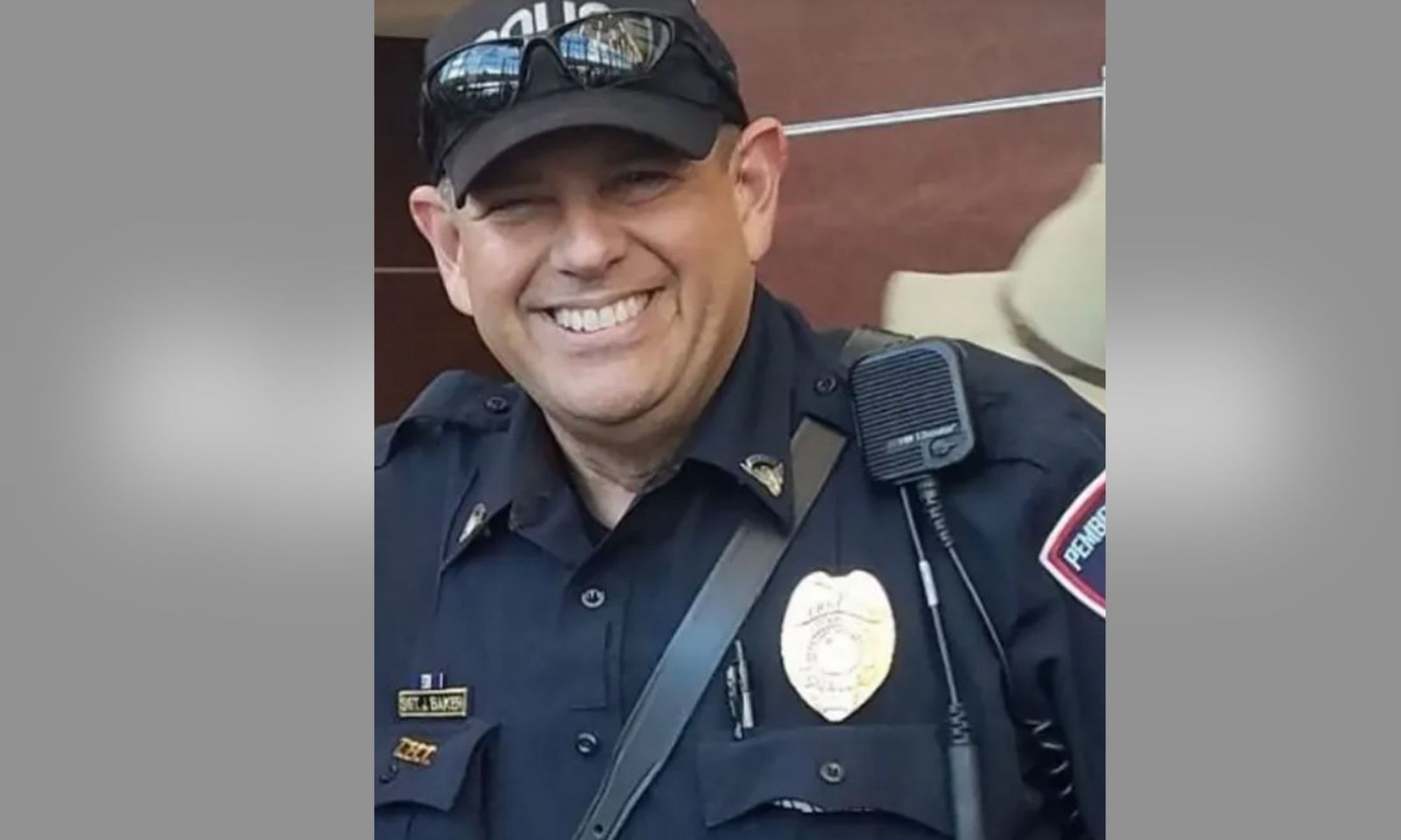 woman chronicled cop
