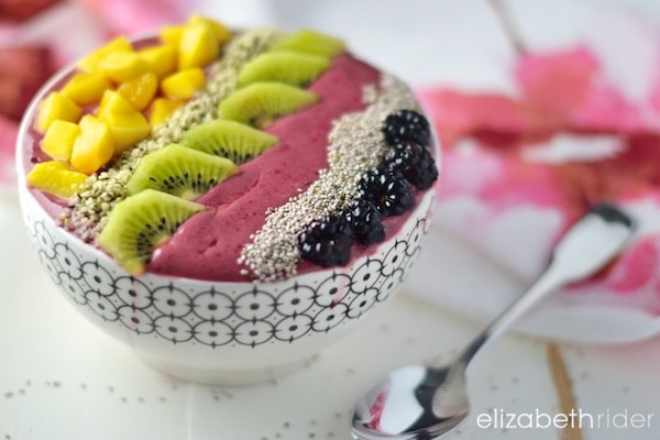 make healthy smoothie
