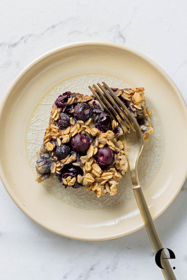 healthy baked oatmeal