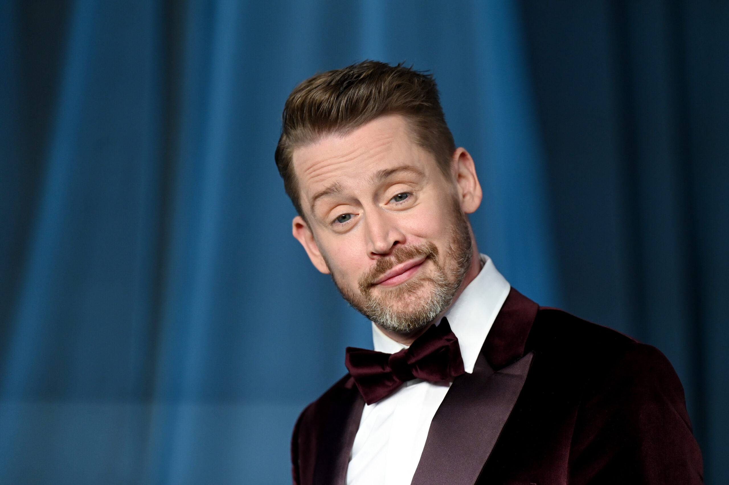 macaulay culkin signs
