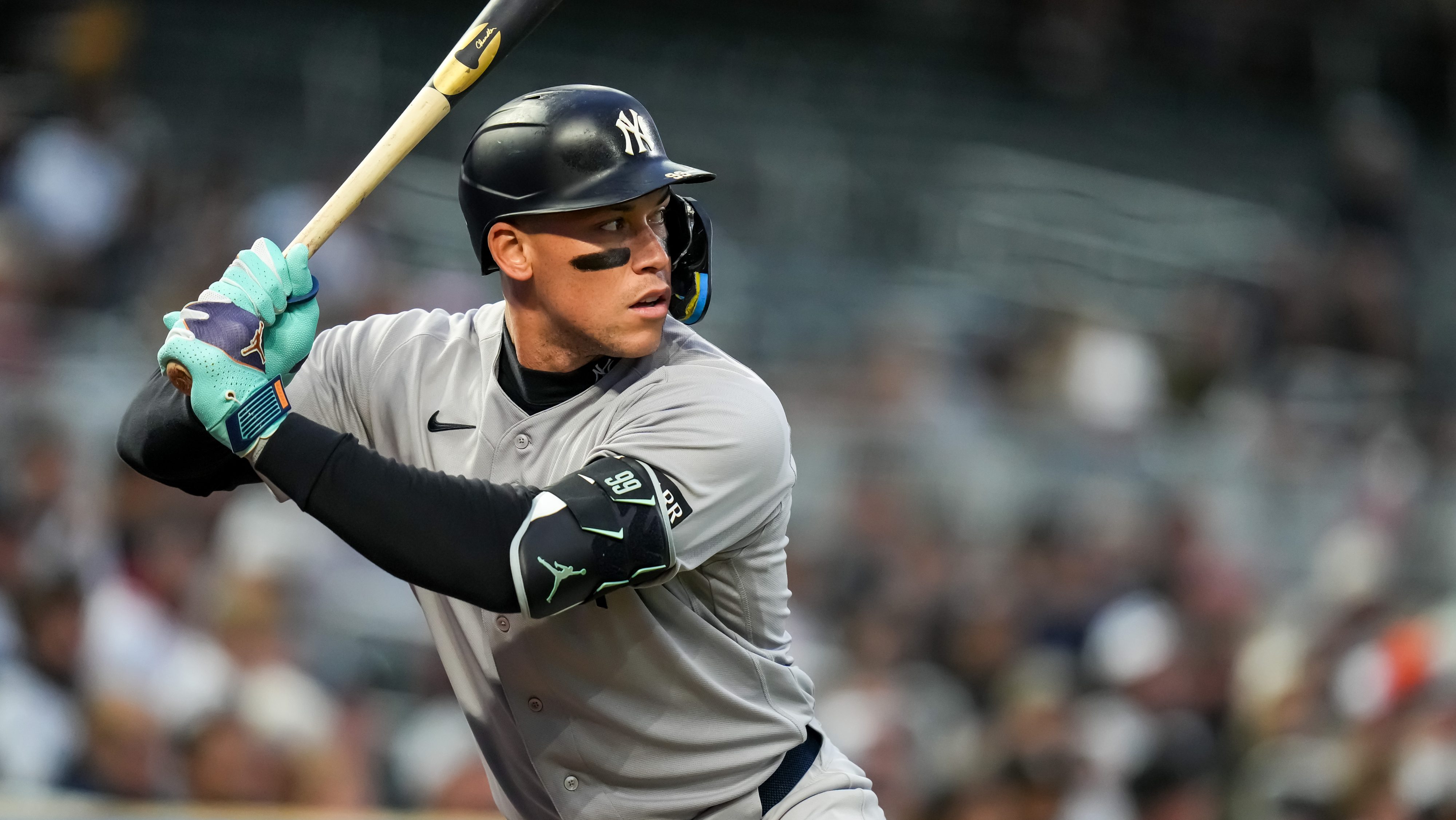 aaron judge hits