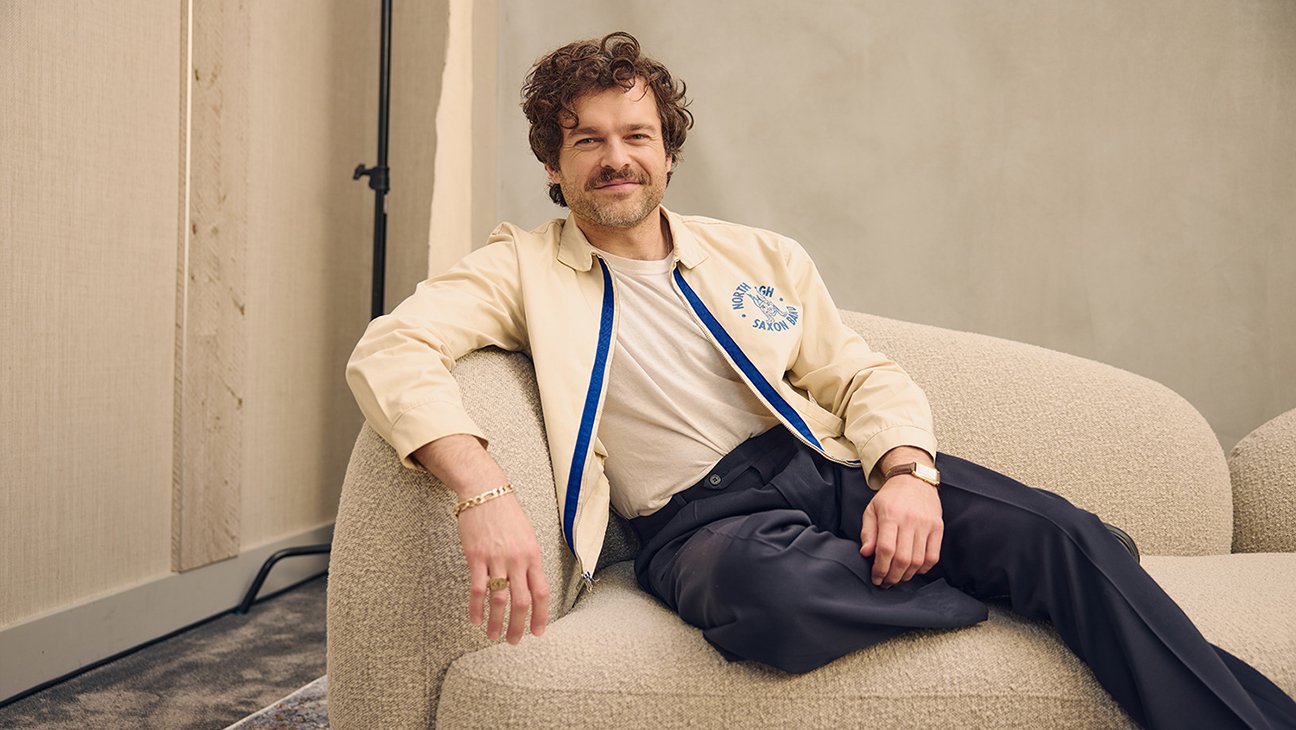 alden ehrenreich reviving