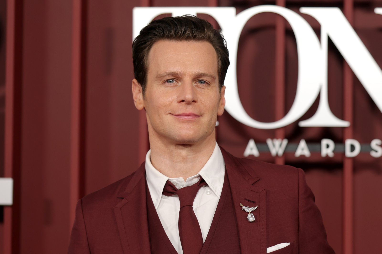 jonathan groff return