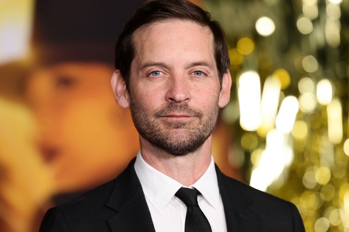 tobey maguire officiates