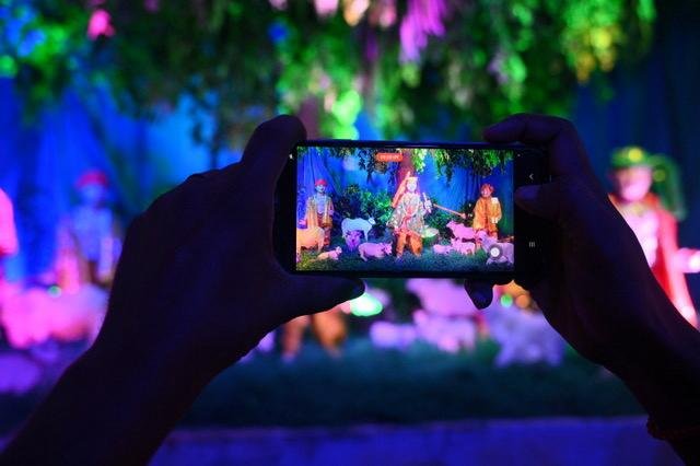 सुंदर कृष्ण झांकी ने मोह भक्तों का मन