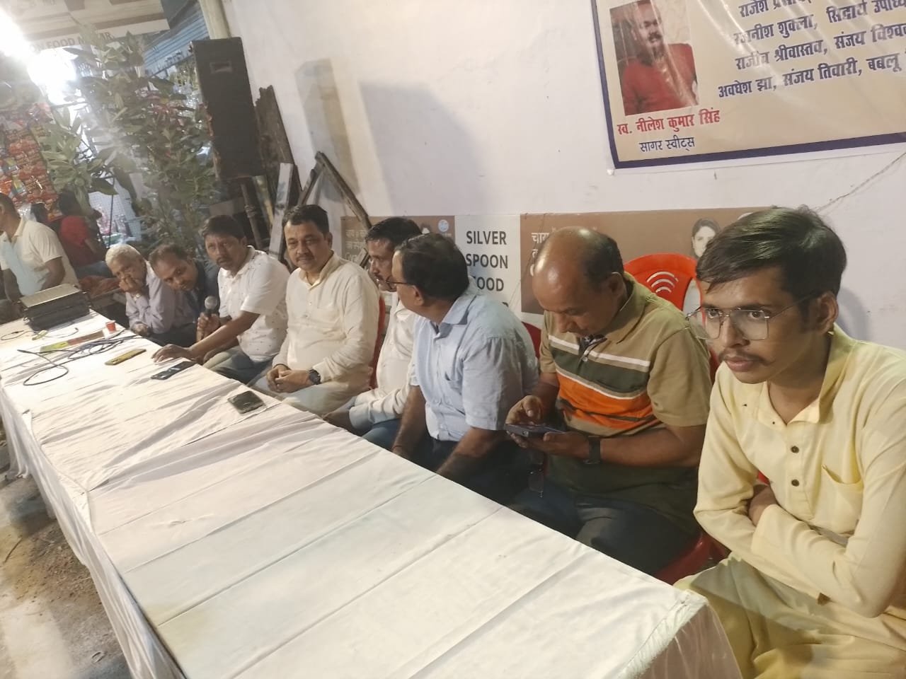 एसआर पार्क जानकीपुरम में धूमधाम से मना दशहरा मेला