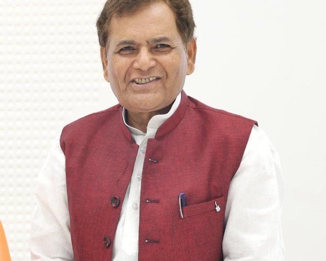 अखिलेश अगर अम्बेडकर को पढ़े होते तो अभद्रता न करते : डॉ. निर्मल