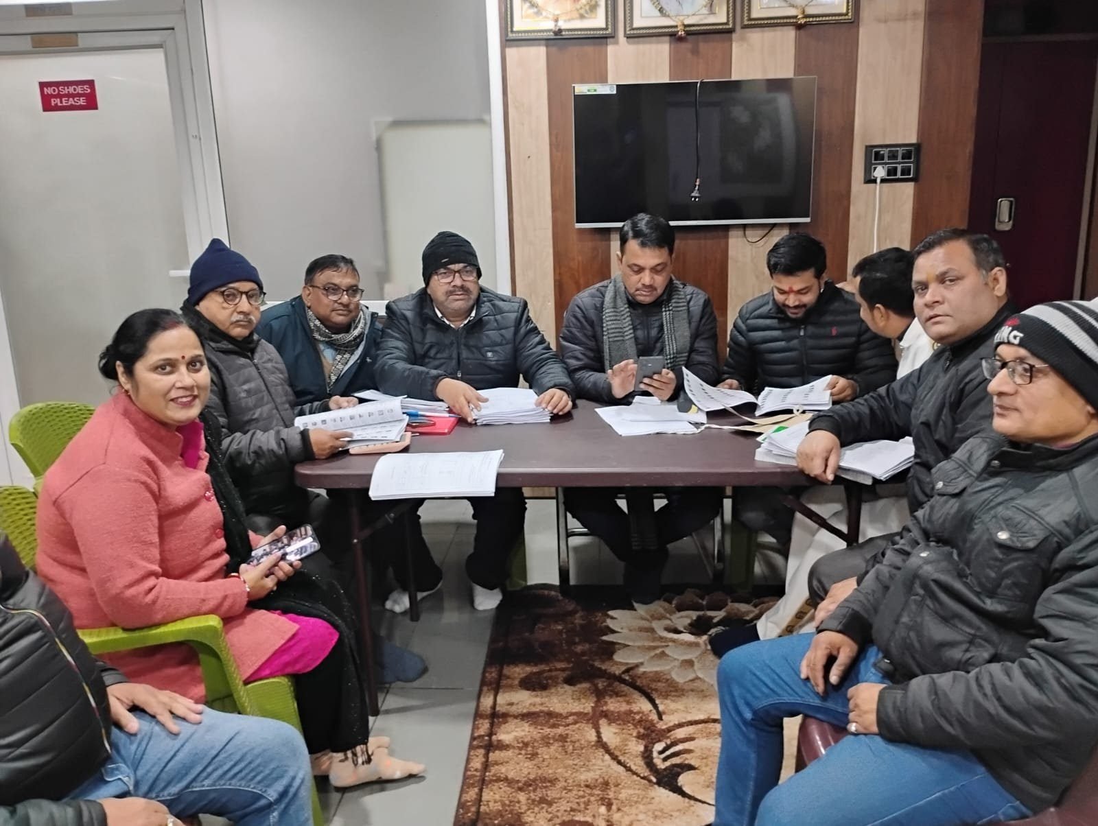 आज वोटर फॉर्मों के वितरण को लेकर हुई महत्वपूर्ण बैठक