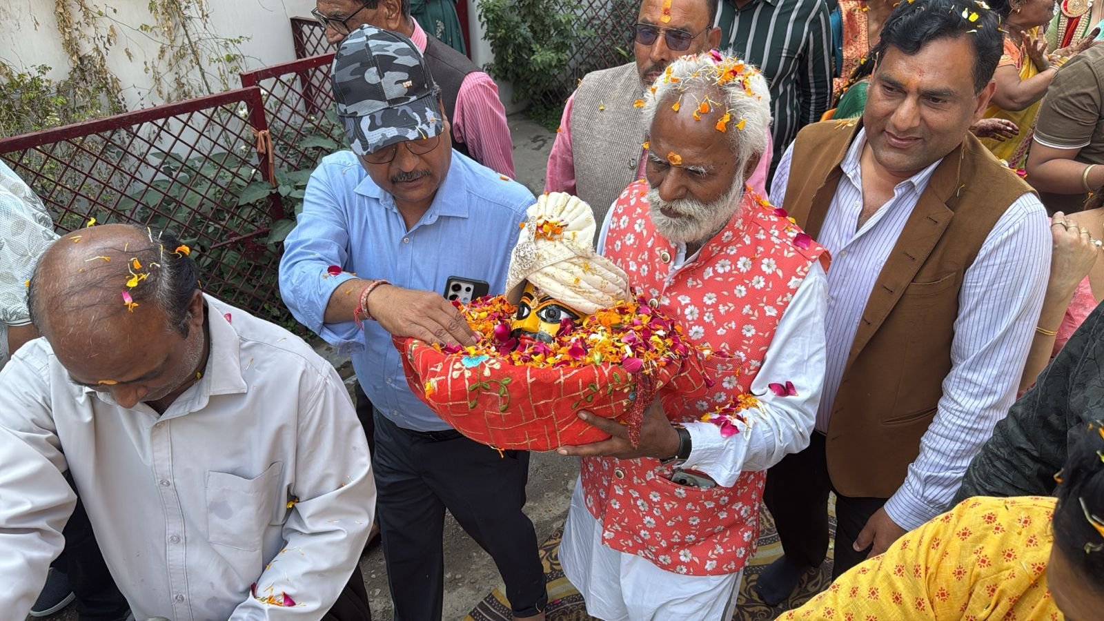 तिलकनगर में गूंजे जयकारे: श्री श्याम छवि का दिव्य आगमन