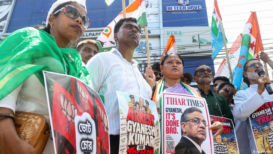 कांग्रेस द्वारा एसआईआर प्रक्रिया को तुरंत रोकने की मांग
