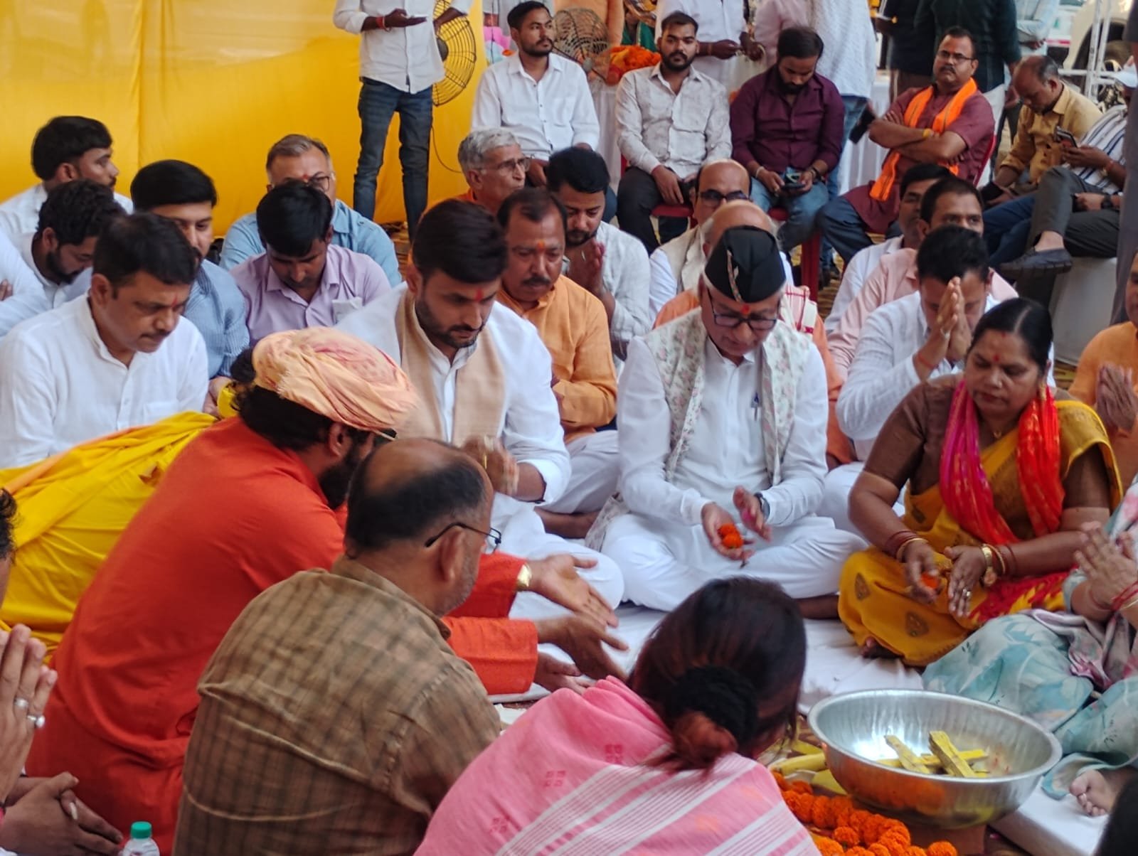 जानकीपुरम स्थित नहर रोड के चौड़ीकरण का शुभारम्भ