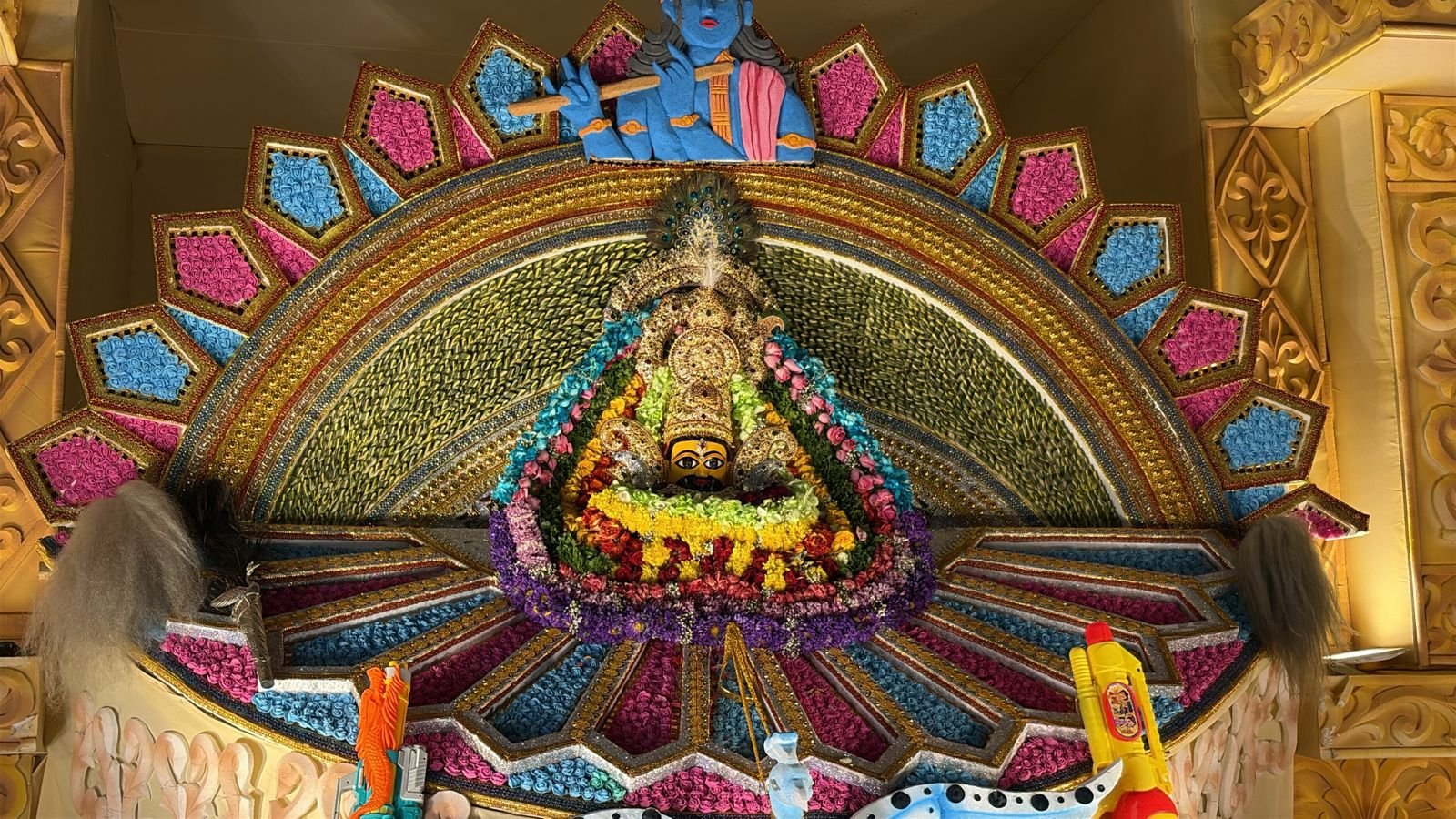 मन की बाता सांवरिया से आज बता कर देख लो , तेरा किसने किया श्रृंगार सांवरे