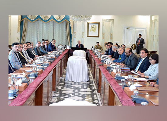 آباد: وزیر اعظم شہباز شریف نجکاری پروگرام میں پیشرفت اجلاس کی صدارت کررہے ہیں