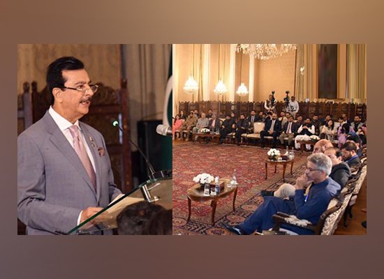 اسلام آباد: چیئرمین سینیٹ یوسف رضا گیلانی 20ویں قومی ورکشاپ بلوچستان کے شرکا سے خطاب کر رہے ہیں