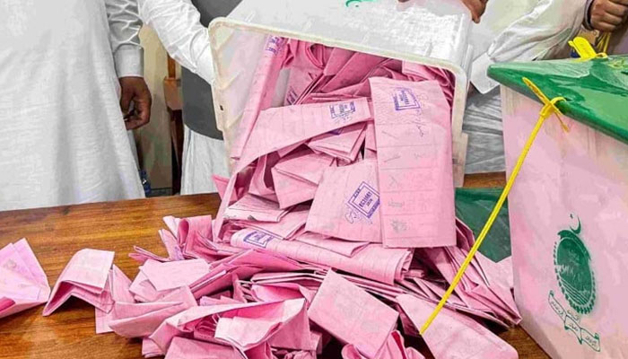 آزادکشمیر الیکشن: ایل اے 27 اور 28 کے نتائج، ایک حلقے میں ن لیگ اور دوسرے میں پی پی کامیاب