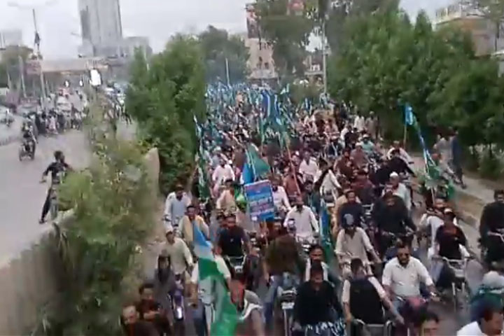 کراچی میں جماعت اسلامی کے کارکنان پر فائرنگ،وزیر آباد میں ریلی پر پولیس کا دھاوا