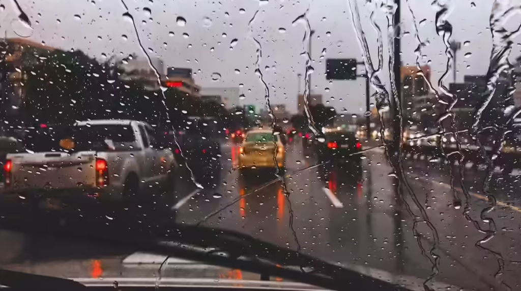 بارش برسانے والا