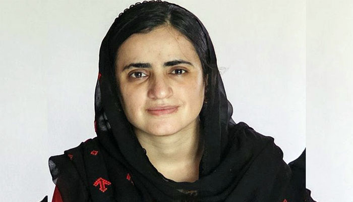 ماہ رنگ لانگو