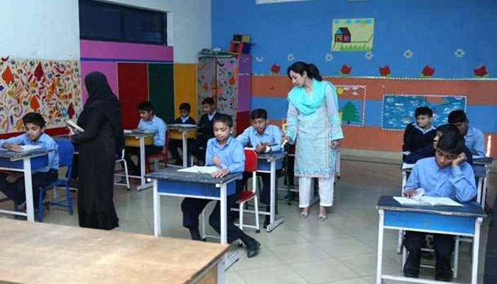 پنجاب کے تمام پرائیویٹ اسکولز میں 10 فیصد بچے مفت تعلیم حاصل کریں گے