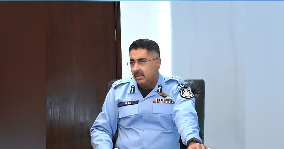 گروپ کیپٹن عاصم