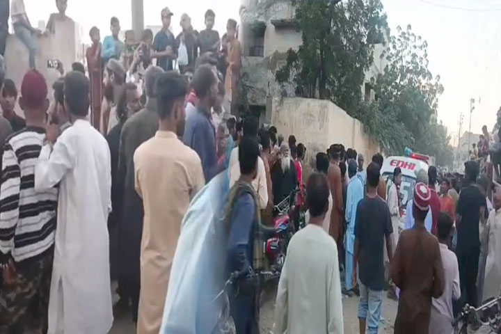 کراچی میں دیوار