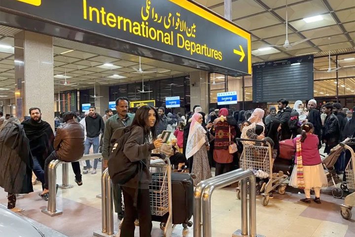 بیرون ملک سفر