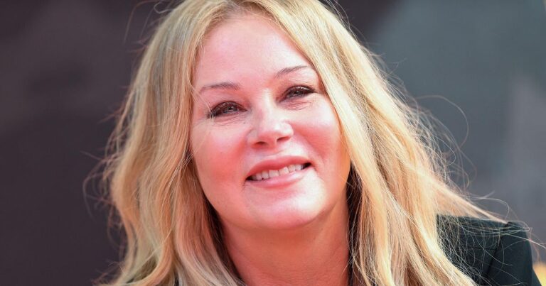 christina applegate addresses