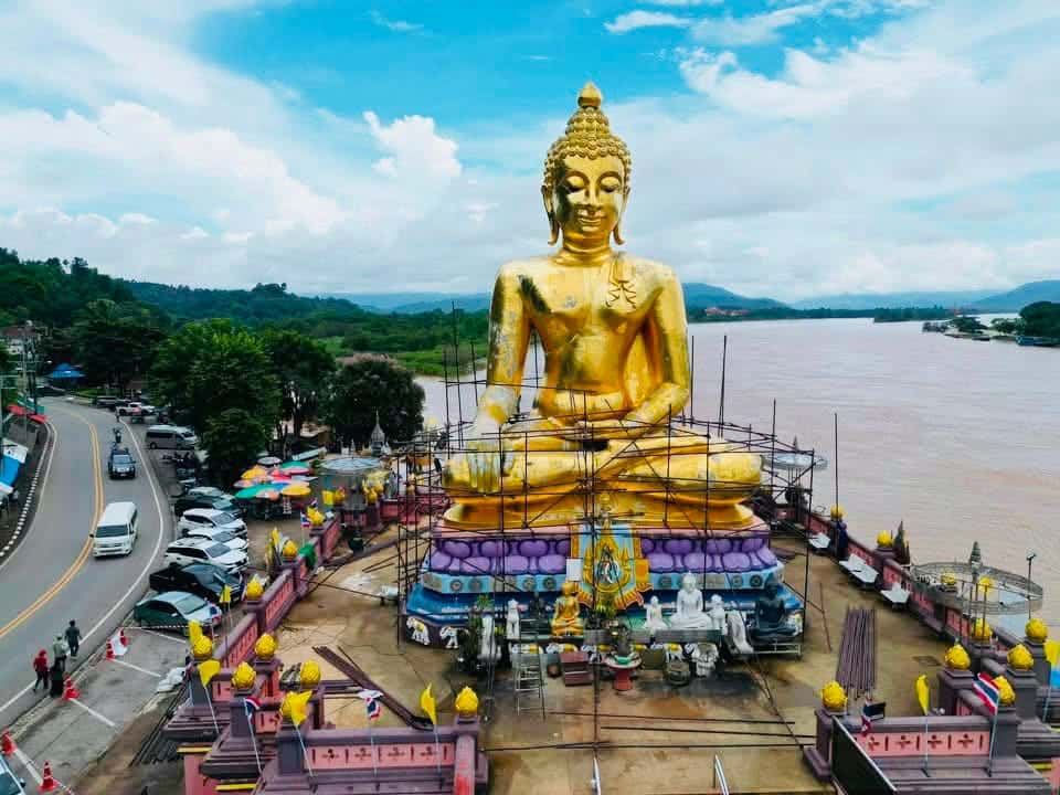 golden triangle buddha