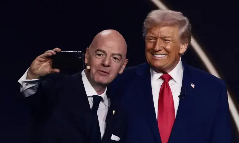 trump backs infantino