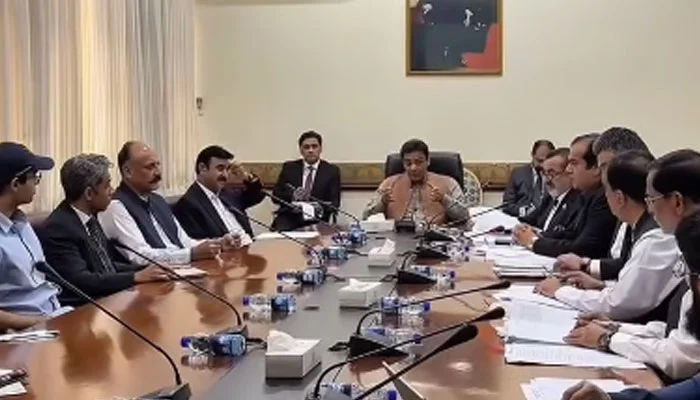 hamza shehbaz pushes