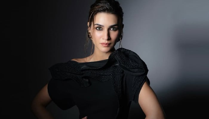 kriti sanon urges