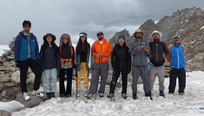 pakistani climbers reopen