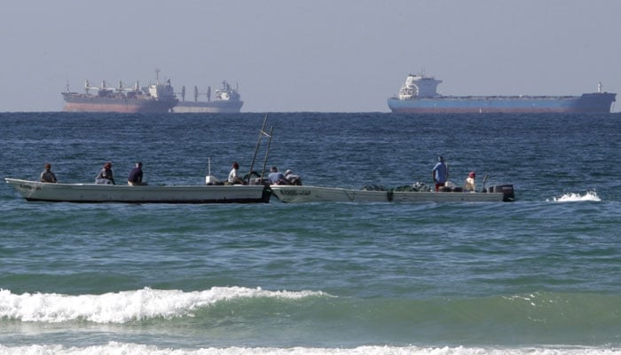 two chinese oil