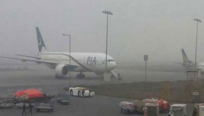 storm disrupts flights