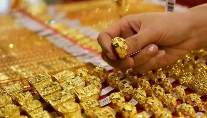 gold rate slips