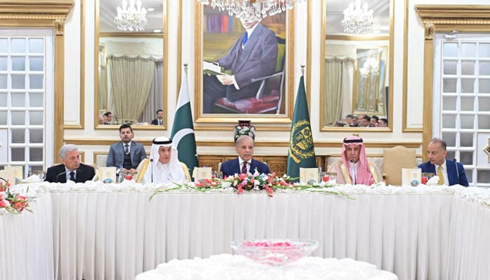 shehbaz says makkah